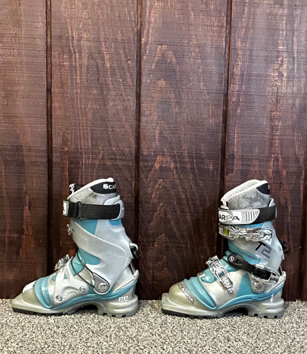 Scarpa T2 ECO Dual Density Telemark Ski Boots. Size 22