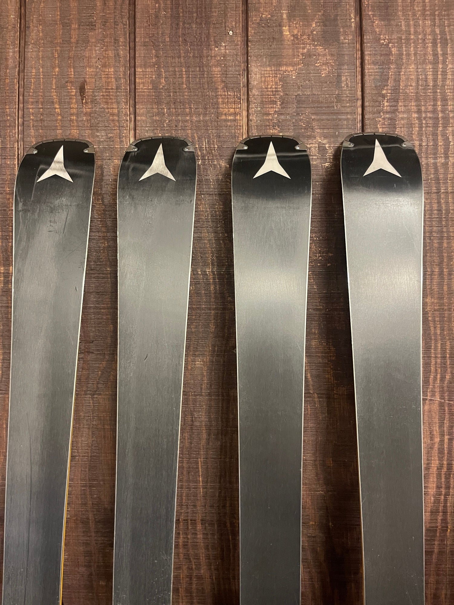 2023 Atomic Redster Q7.8 + M12 Bindings