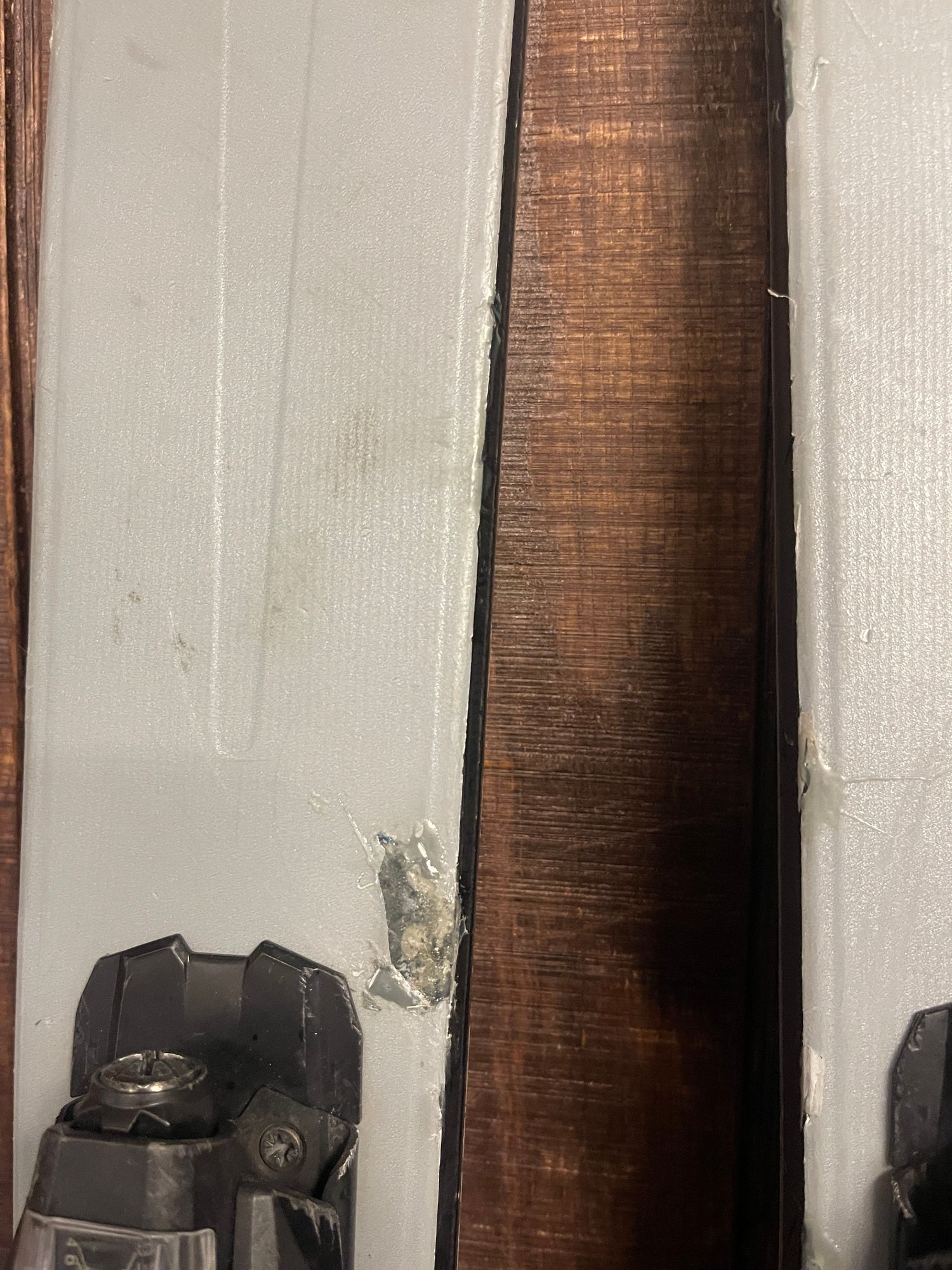 Used 2023 Fischer Ranger 90 Skis + Strive 11 Bindings