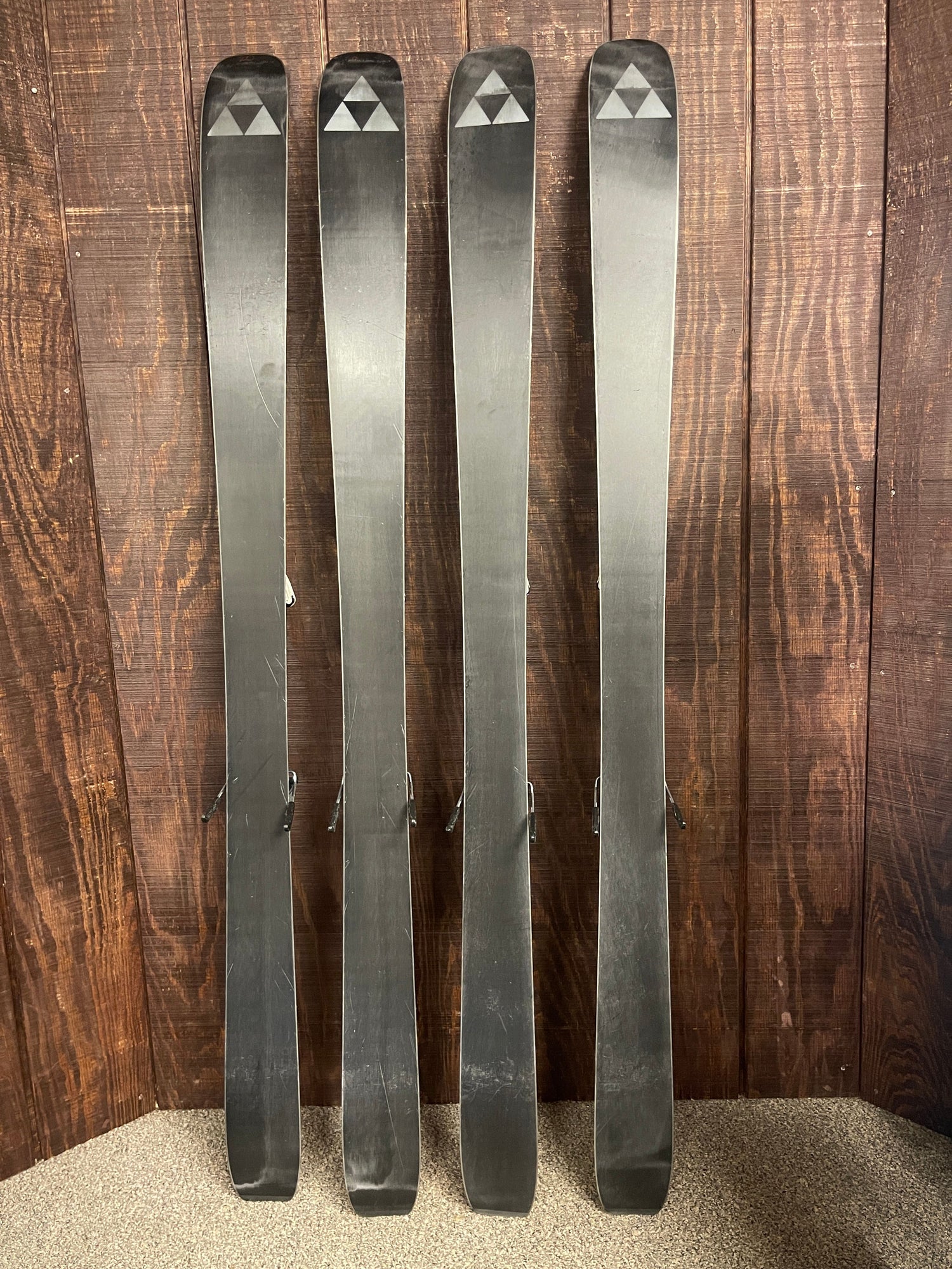 Used 2023 Fischer Ranger 90 Skis + Strive 11 Bindings