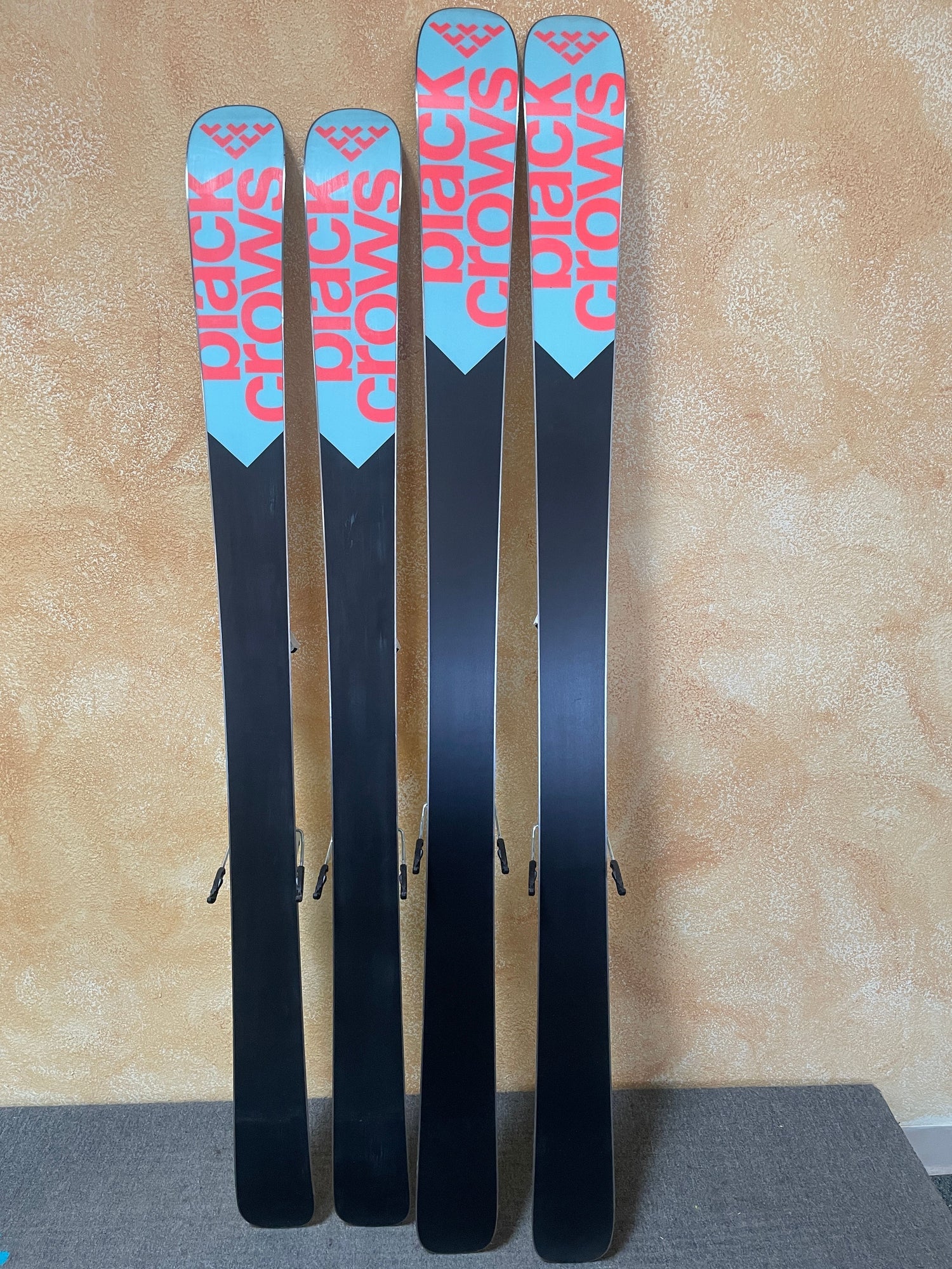Used 2024 Black Crows Captis Birdie Skis + Salomon M10 GW Bindings