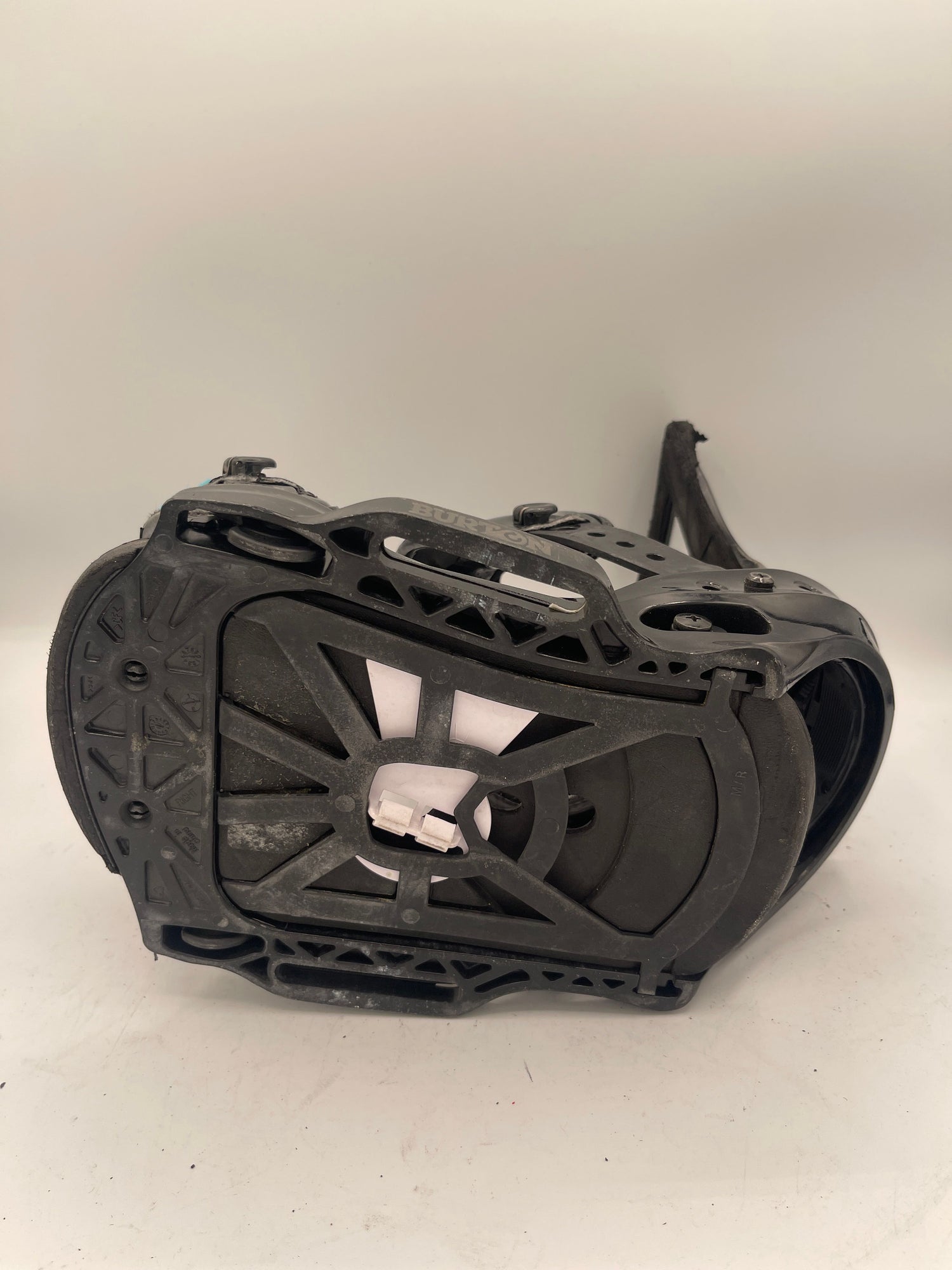 USED Burton Custom EST Bindings, Size Medium