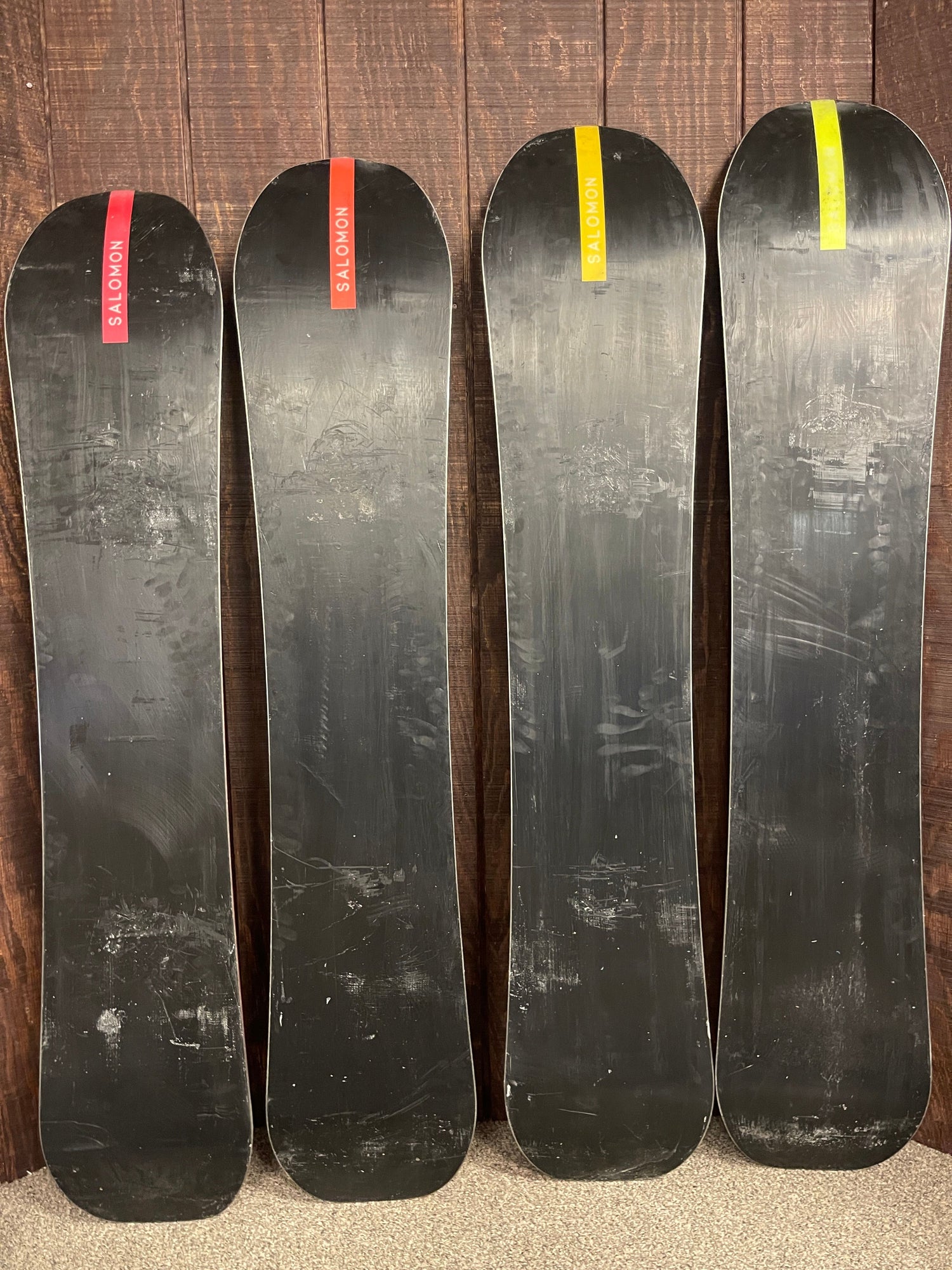 Used 2021 Salomon Super 8 Snowboard