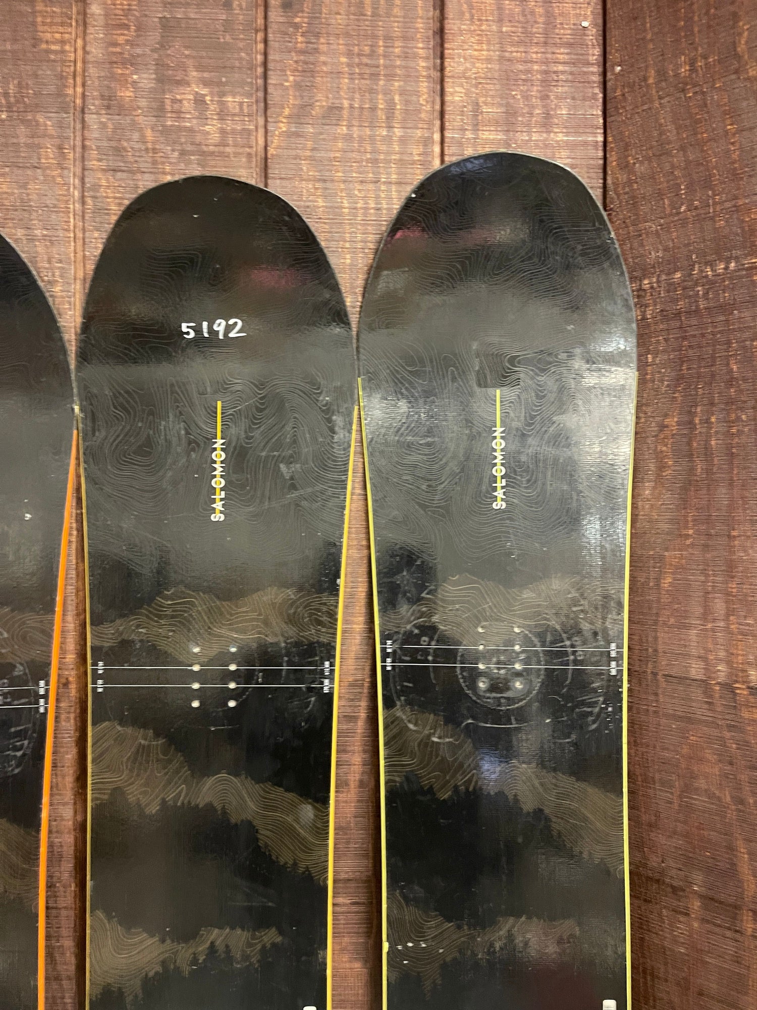 Used 2021 Salomon Super 8 Snowboard