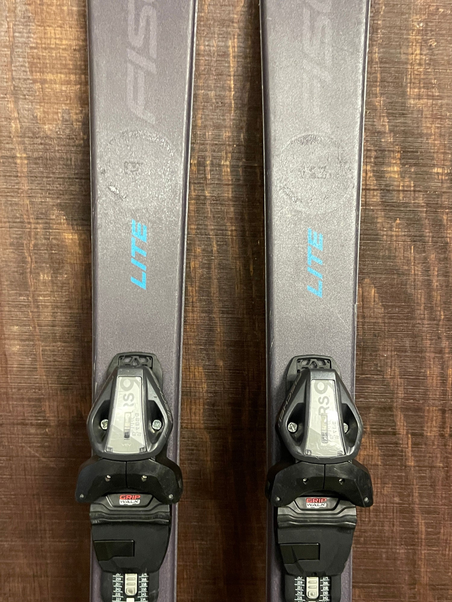 Used 2023 Fischer Inspire Skis + RS9 GripWalk Bindings