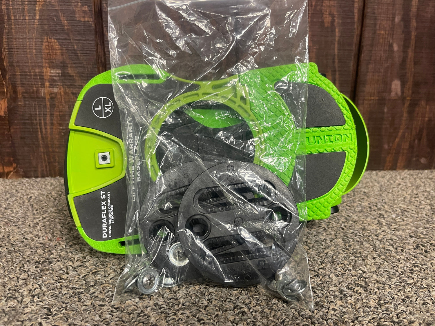 Union Force Snowboard Bindings, Size Large