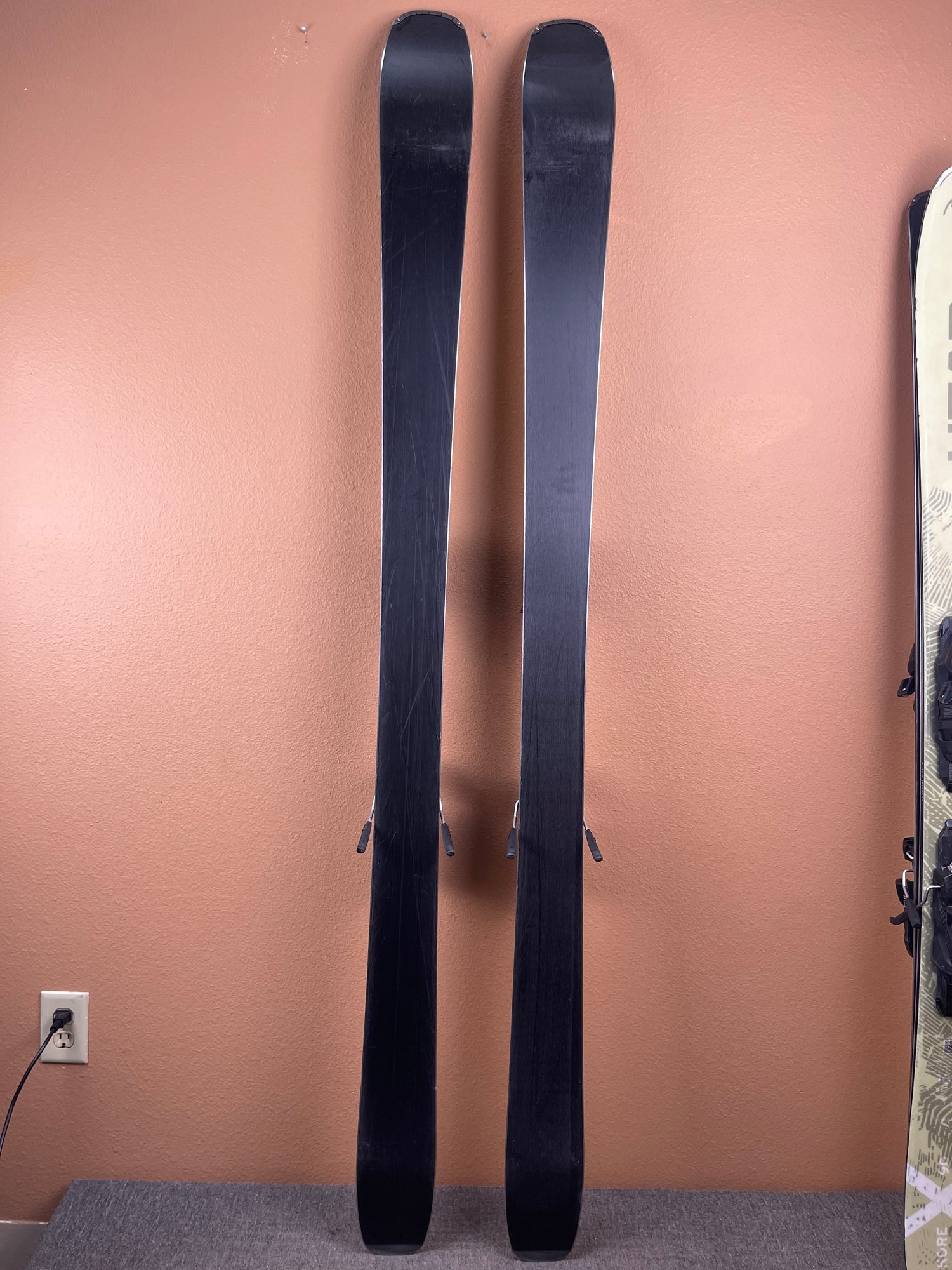 Used 2025 Head Kore 90 X Skis + PR11 Bindings