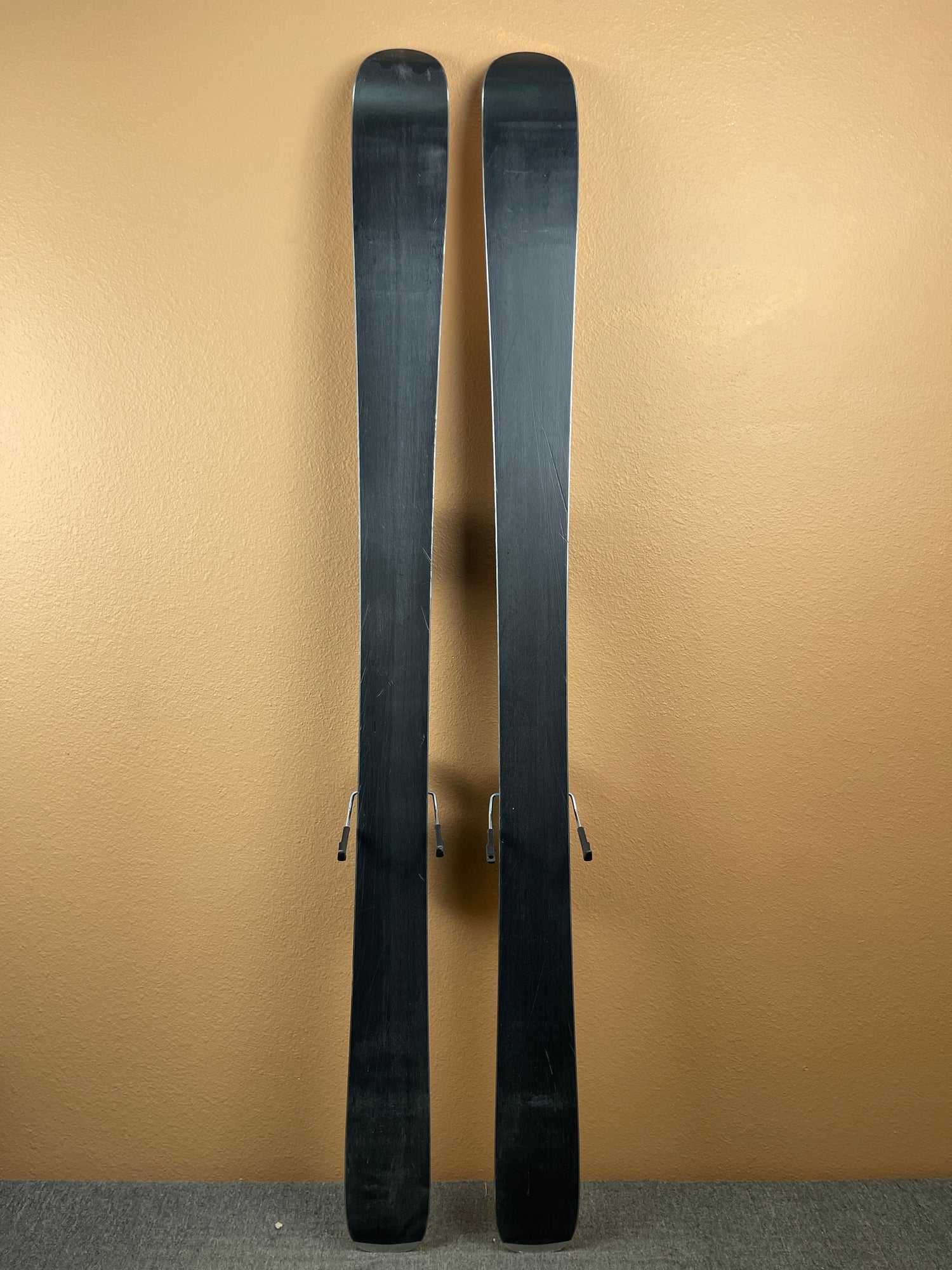 Used 2025 Dynastar M Free 90 Skis + PR11 Bindings