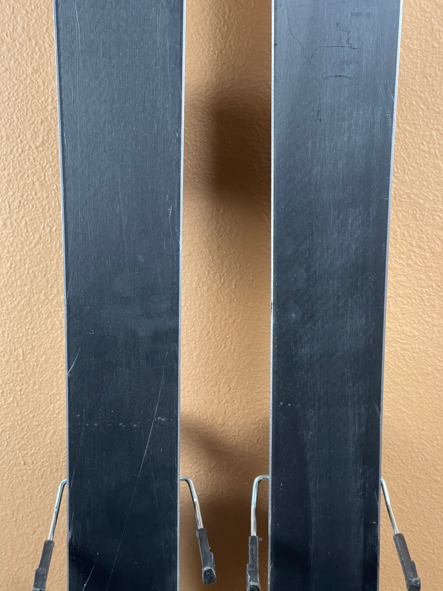 Used 2022 Rossignol Black Ops Day 92 Skis + Look Xpress 11 Bindings
