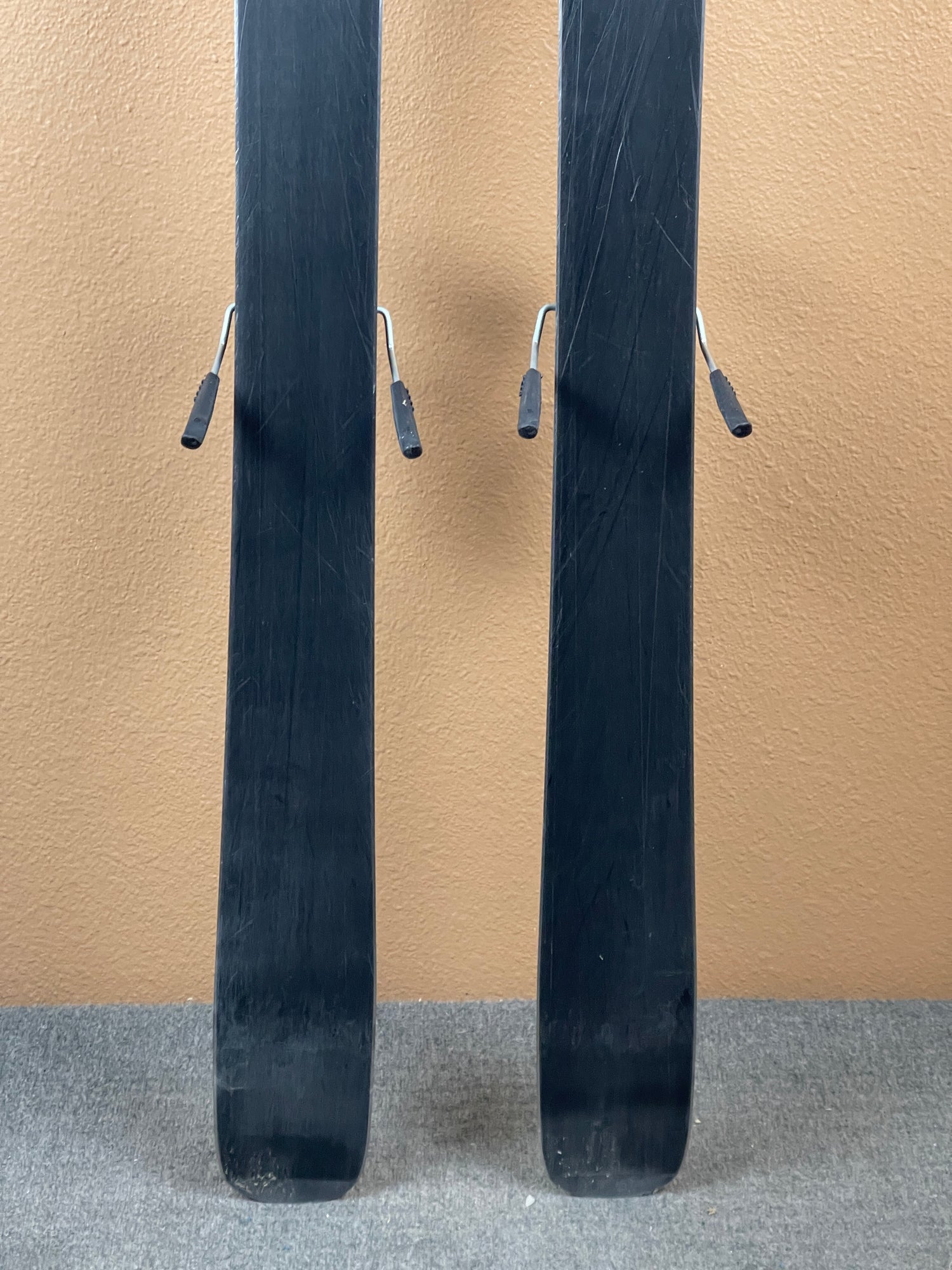 Used 2025 Head Kore 85 X Skis + PR11 Bindings