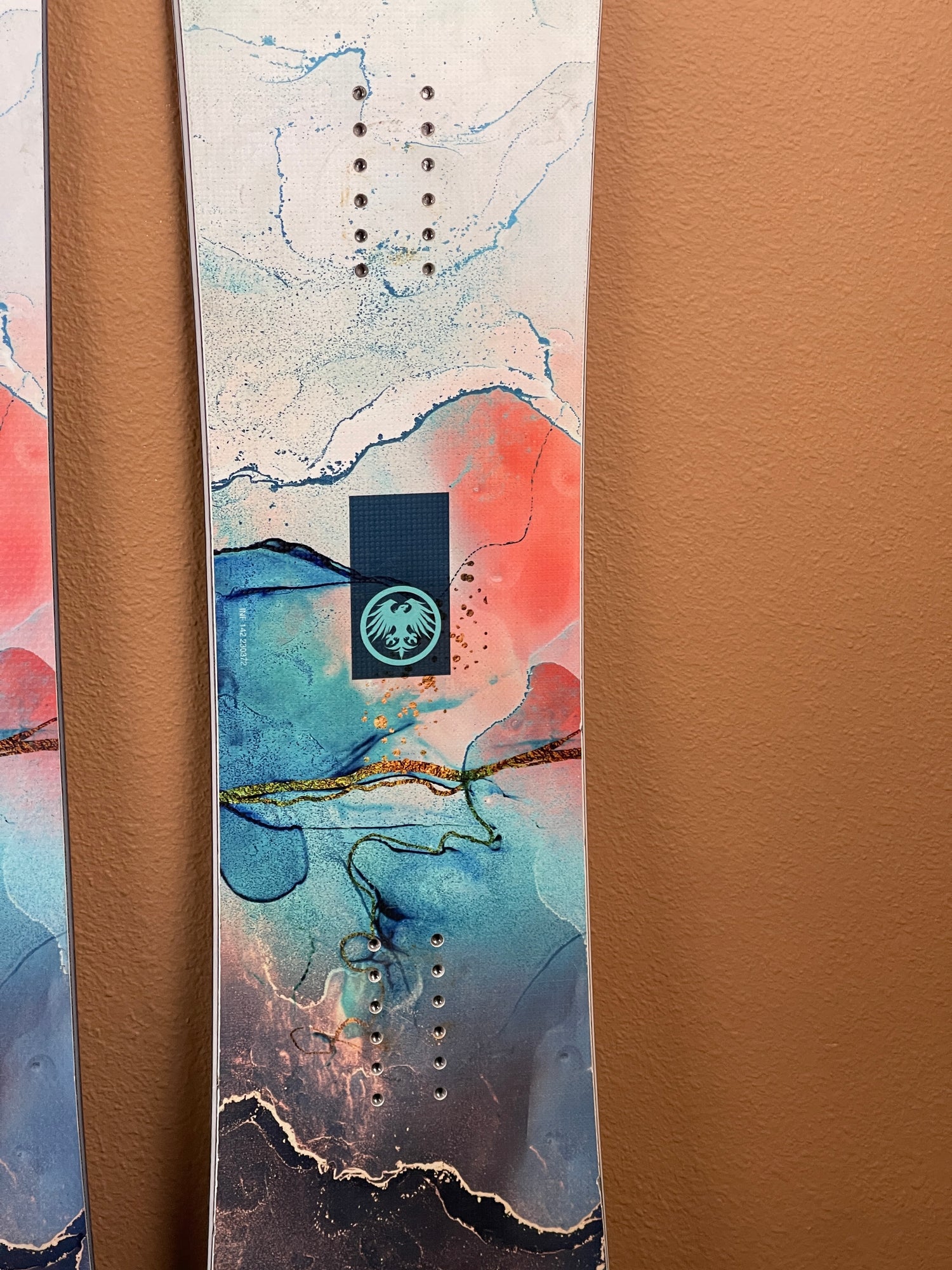 Used 2021 Never Summer Infinity Womens Snowboard