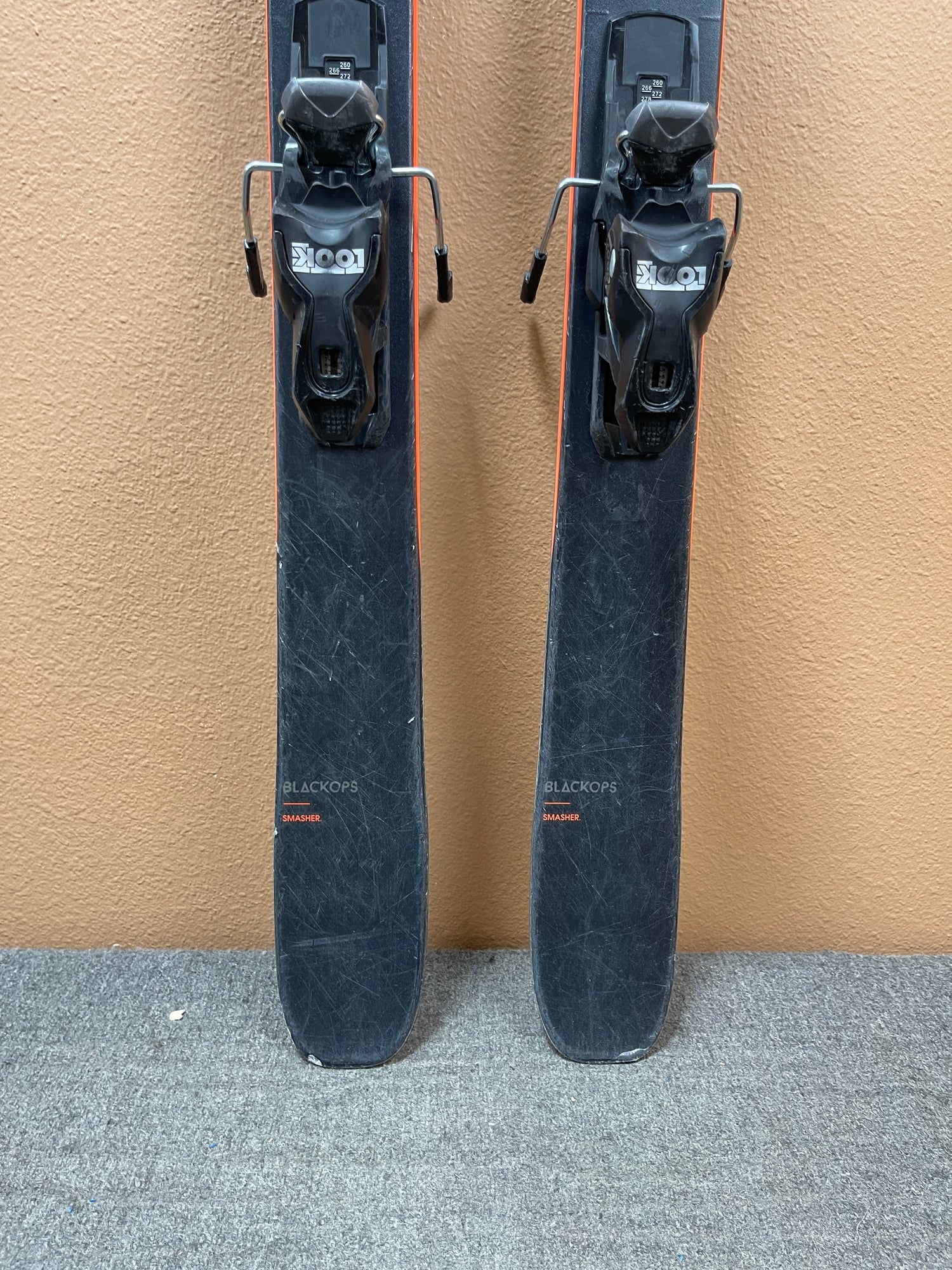 Used 2022 Rossignol Black Ops Smasher Skis + Look Xpress 11 Bindings