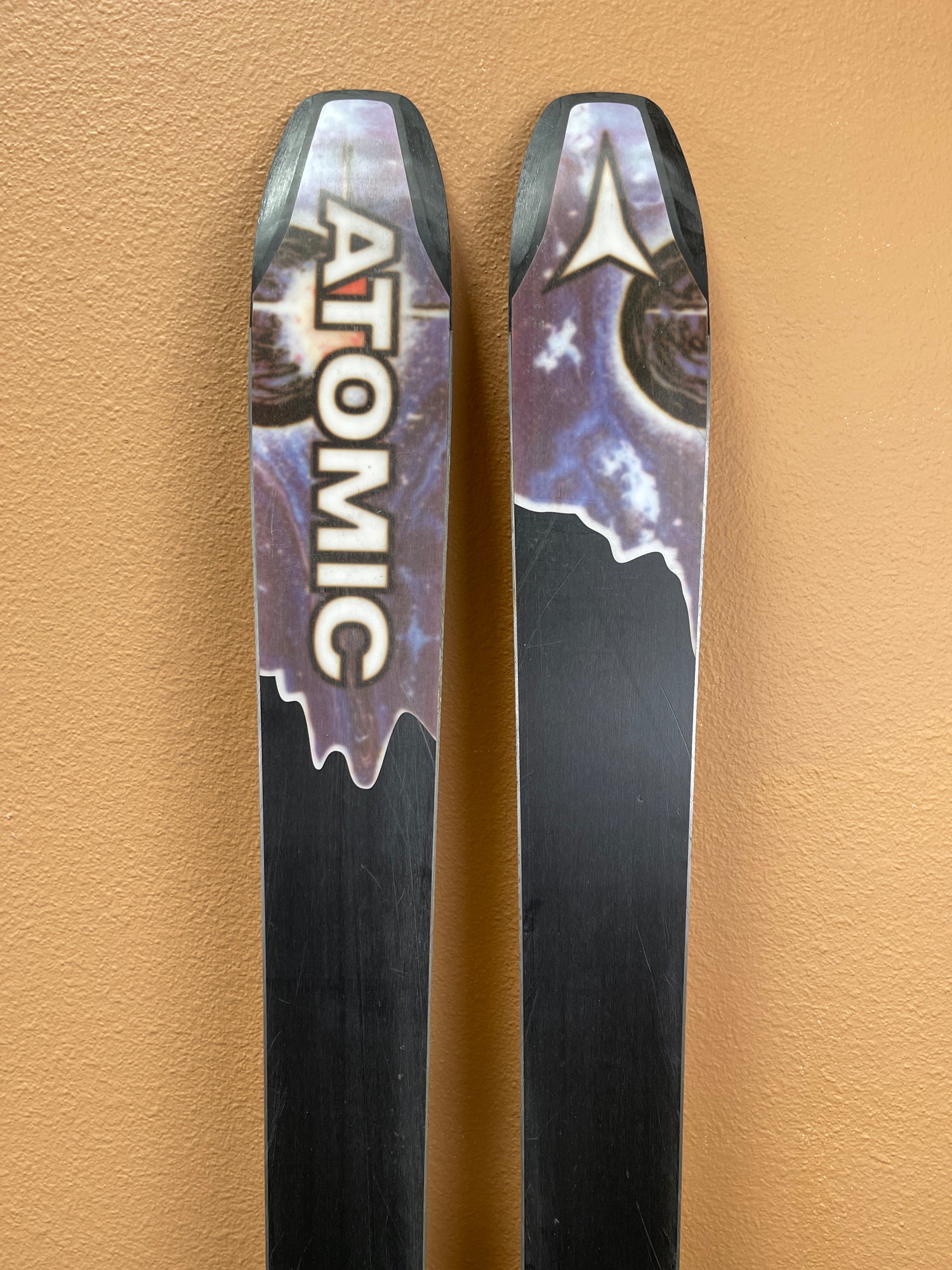 Used 2024 Atomic Bent Chetler 100 Skis + Strive Bindings