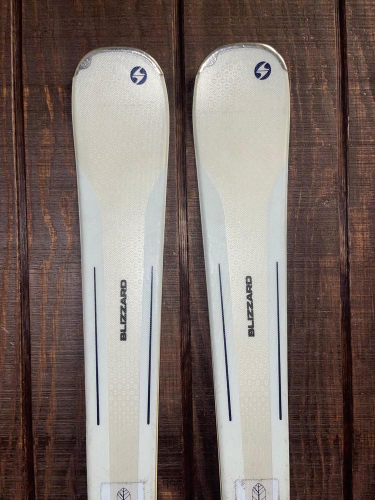 Blizzard Elevate 7.7 w/ Bindings - Cheetah Print