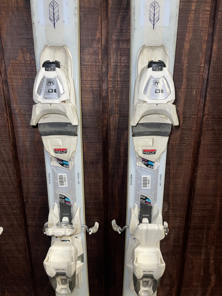 Blizzard Elevate 7.7 w/ Bindings - Cheetah Print