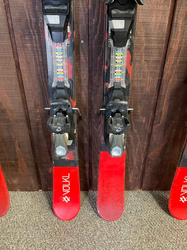 Volkl Ledge Twin Tip Kids Ski w/Bindings - USED