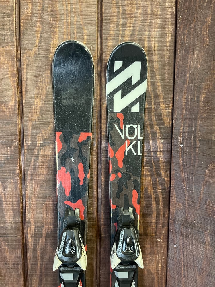 Volkl Ledge Twin Tip Kids Ski w/Bindings - USED