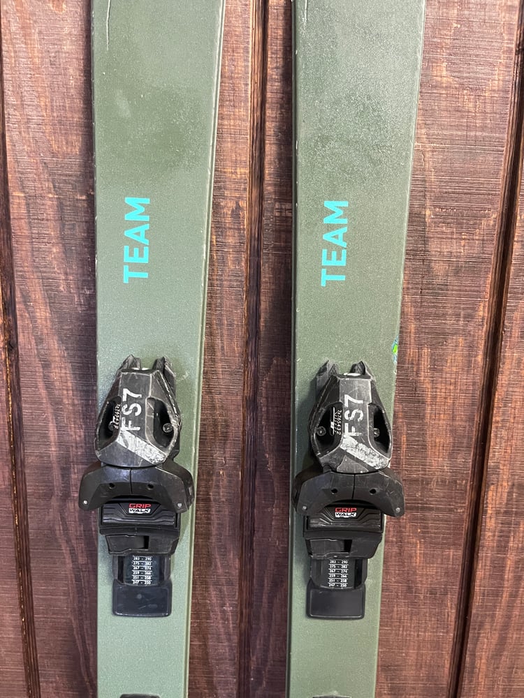 Fischer Ranger Team Kids Skis w/ Bindings - USED