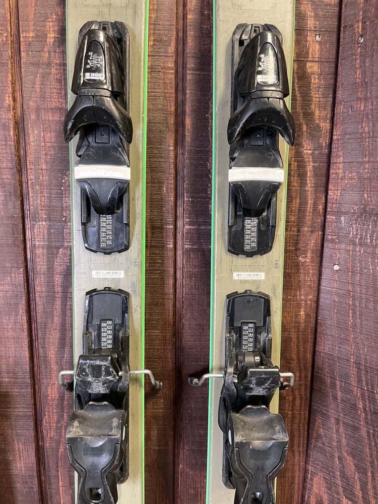 2020 Rossignol Smash 7 w/Bindings - USED