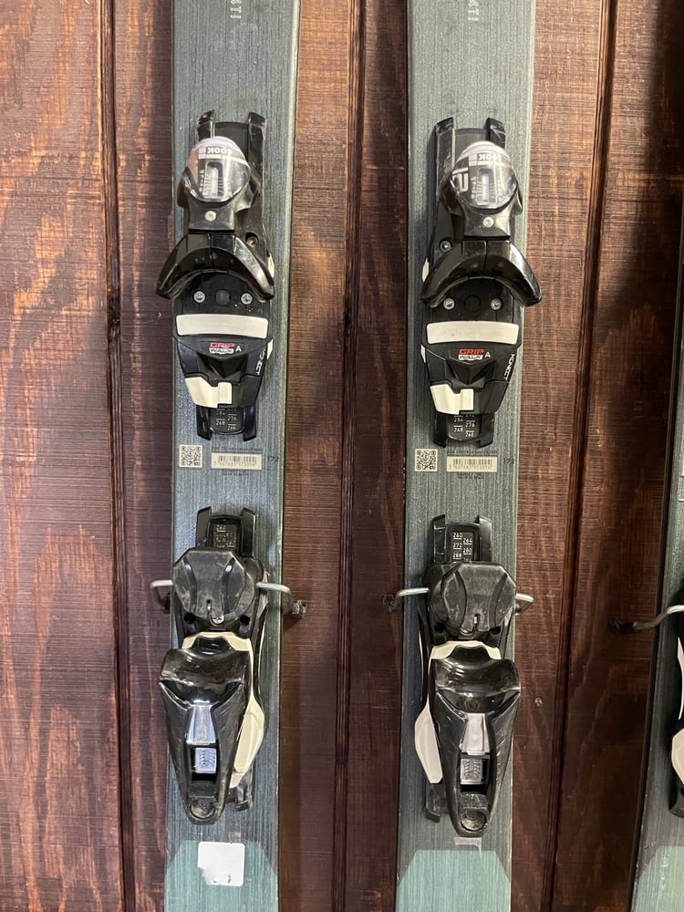 Rossignol Sender 94 Ti Skis w/ Bindings - Used - Image 4