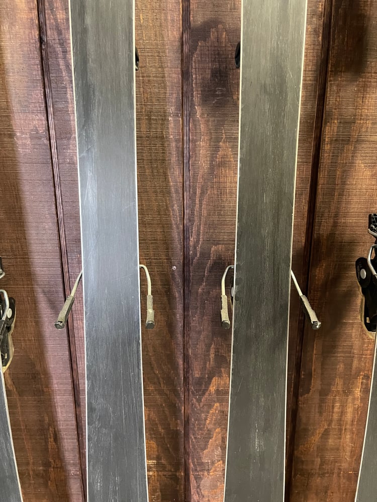 2021 Rossignol React 2 Skis w/ Bindings - USED