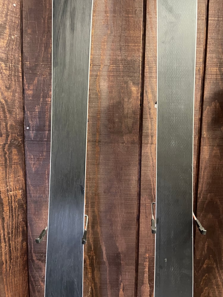 Rossignol Sky 7 HD Skis w/ Bindings - USED