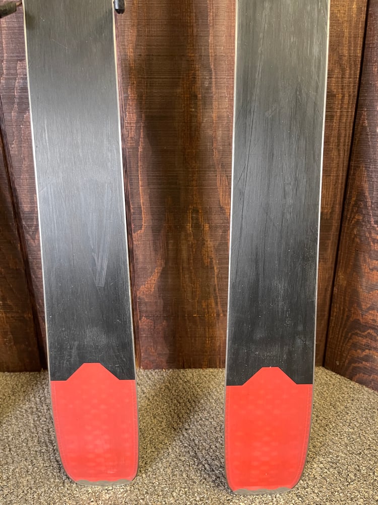 Rossignol Sky 7 HD Skis w/ Bindings - USED