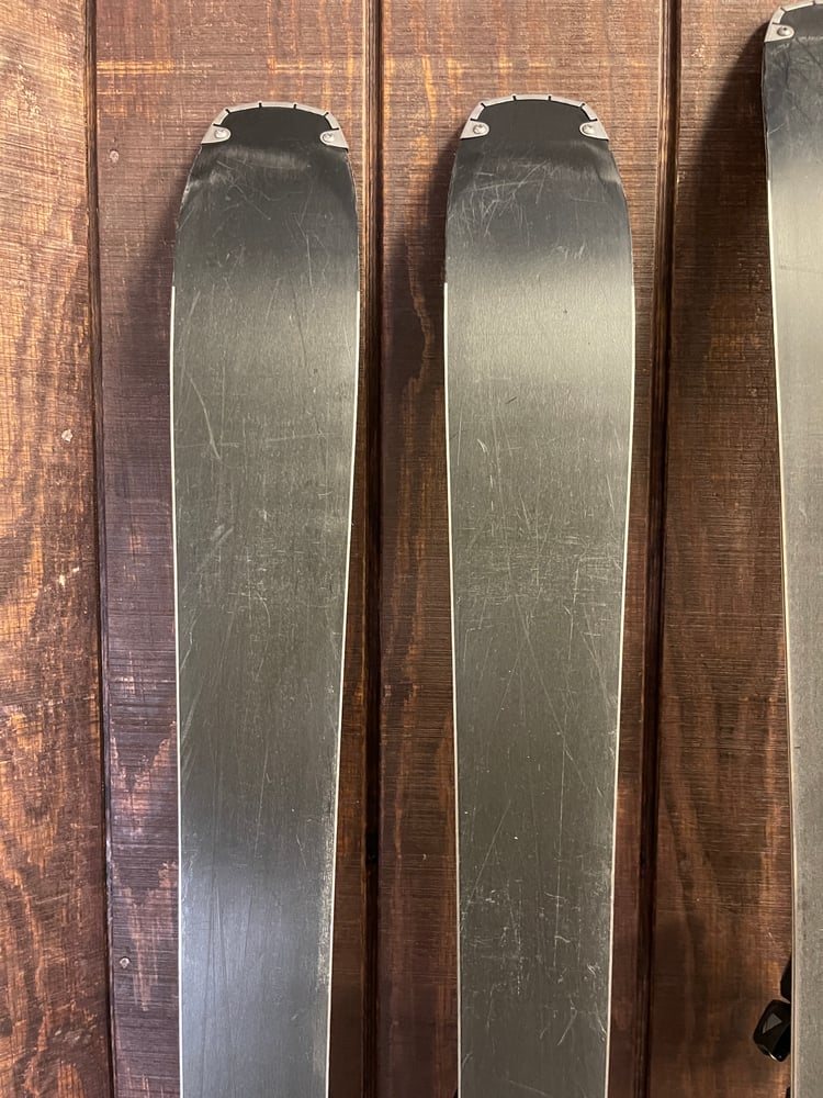 Atomic Maven 86 Skis w/ Bindings - Used - Image 14