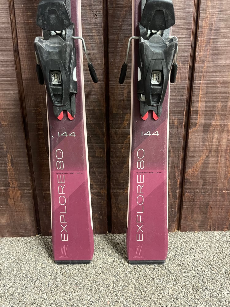 Elan Explore 80 W Skis w/ Bindings - USED