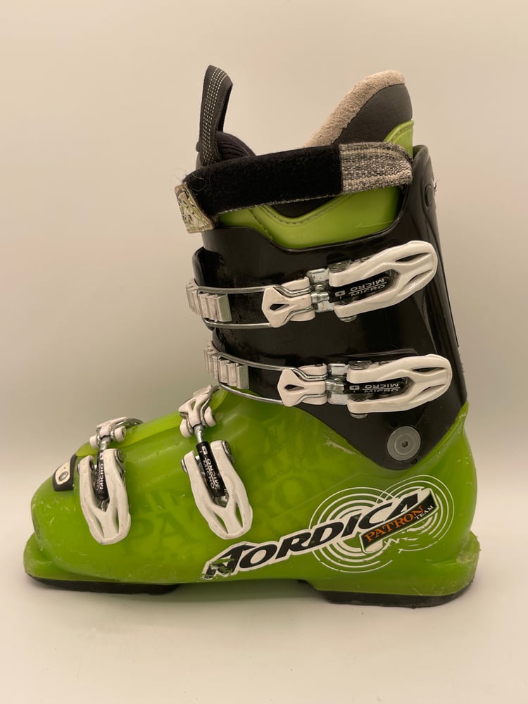 Nordica Patron Team Kids Ski Boots - USED