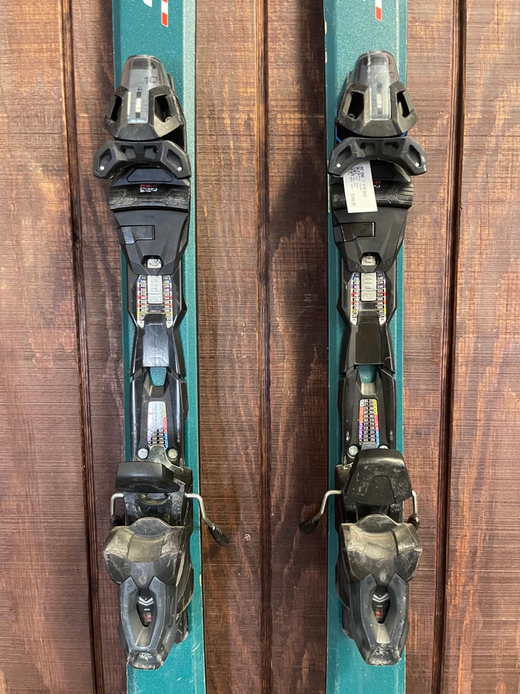 Fischer RC One 77 XTR Skis w/ Bindings - USED
