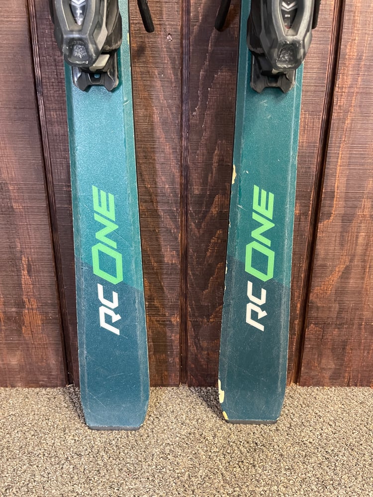 Fischer RC One 77 XTR Skis w/ Bindings - USED