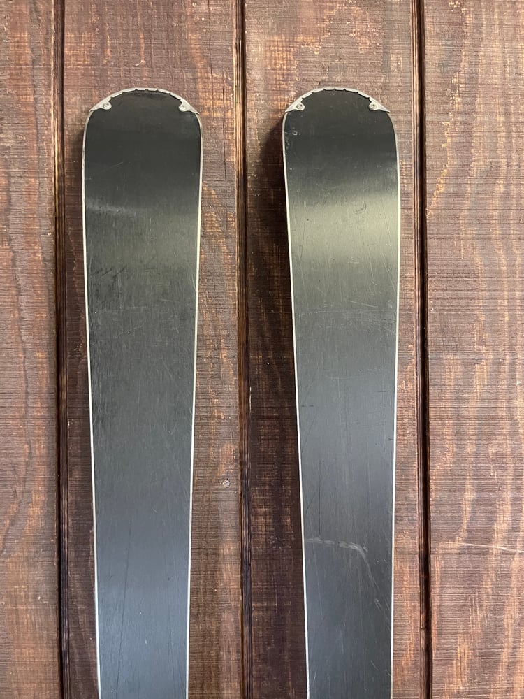 Fischer RC One 77 XTR Skis w/ Bindings - USED