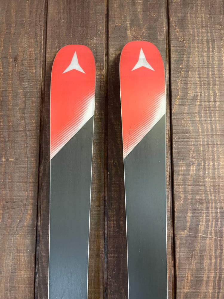 2018 Atomic Vantage 95C Skis w/ Bindings - Used
