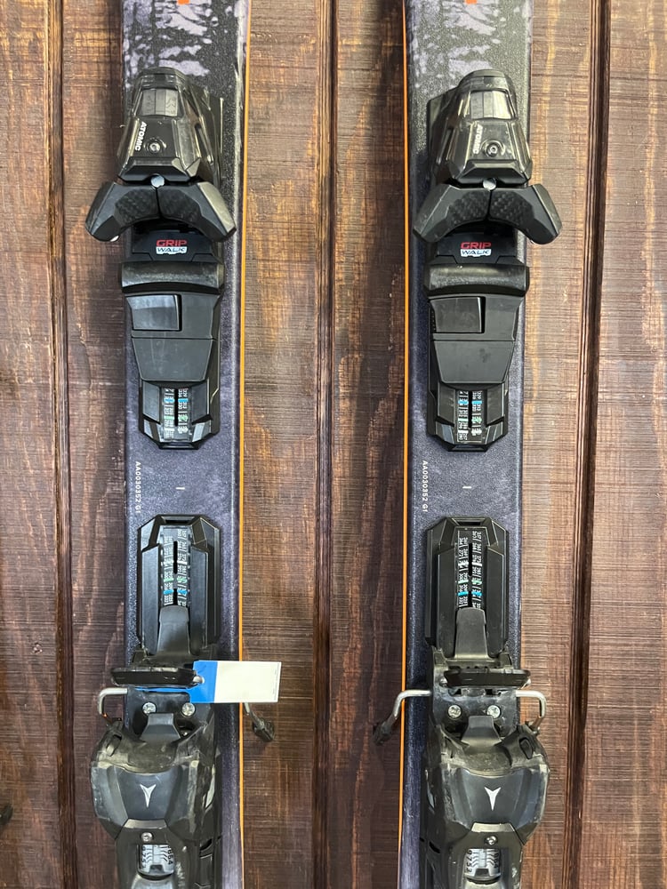 2025 Atomic Maverick 84 Skis w/ Bindings - Used