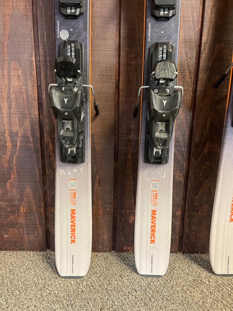 2025 Atomic Maverick 84 Skis w/ Bindings - Used