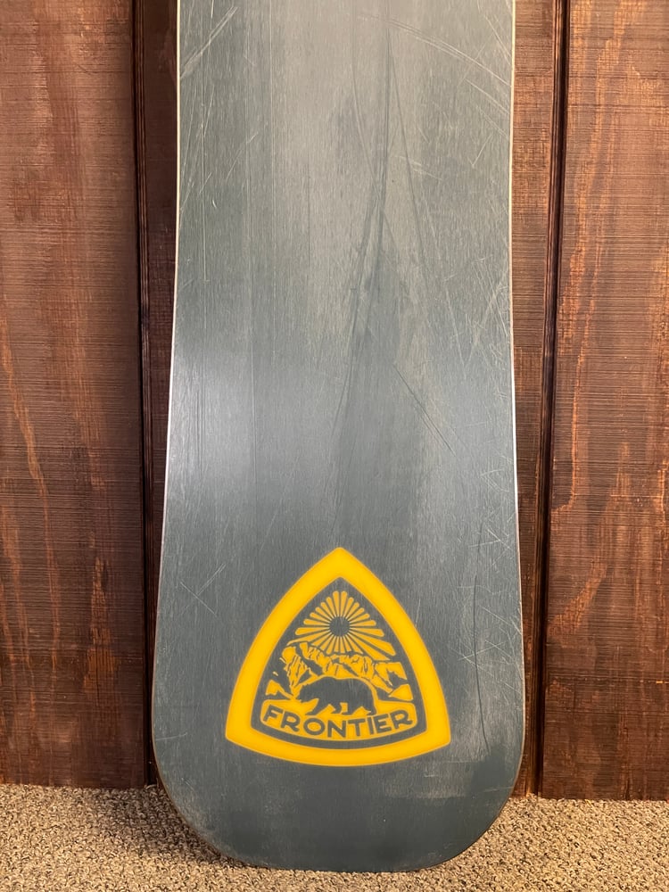 2024 Jones Frontier Snowboard - Used