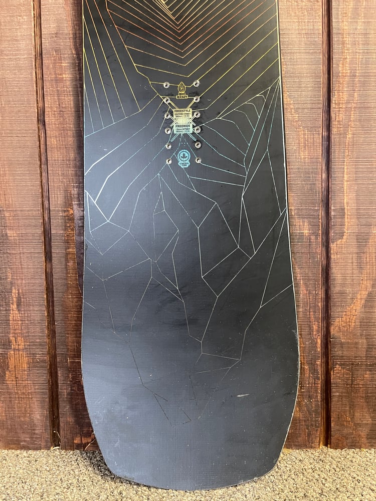 Jones Mountain Twin Snowboard - USED