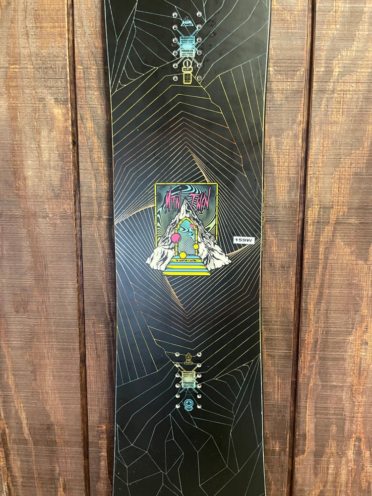 Jones Mountain Twin Snowboard - USED