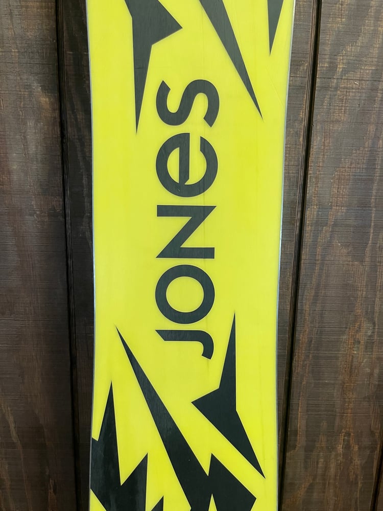 Jones Mountain Twin Snowboard - USED