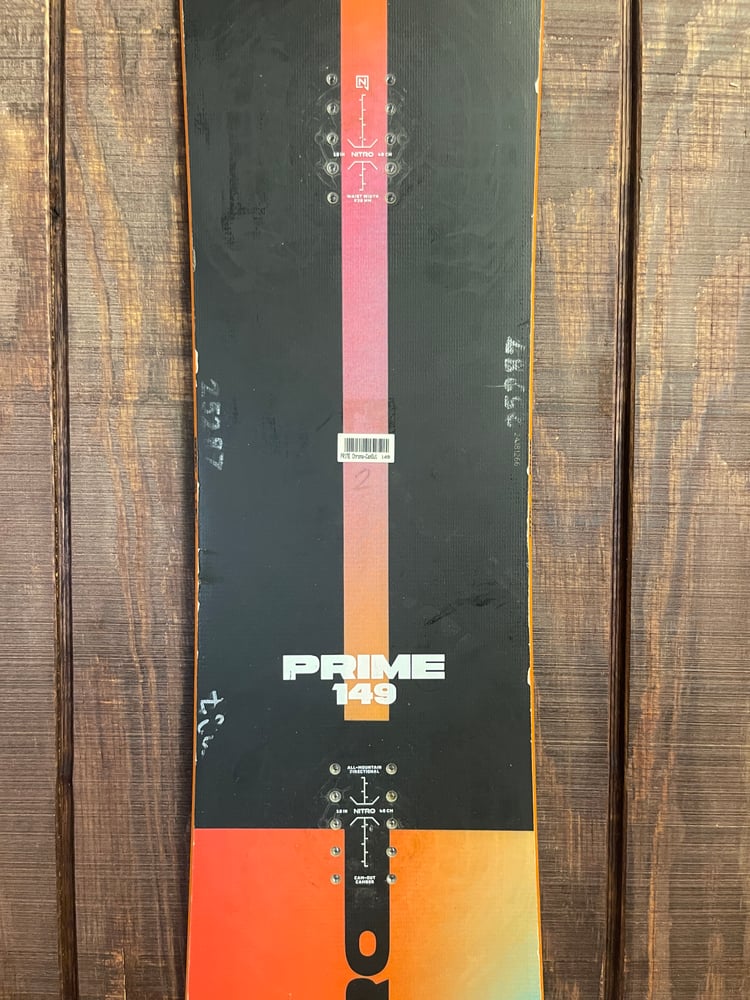 2025 Nitro Prime Chroma Cam-Out Snowboard - Used