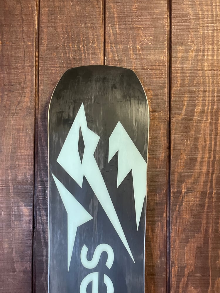 2025 Jones Twin Sister Snowboard - USED