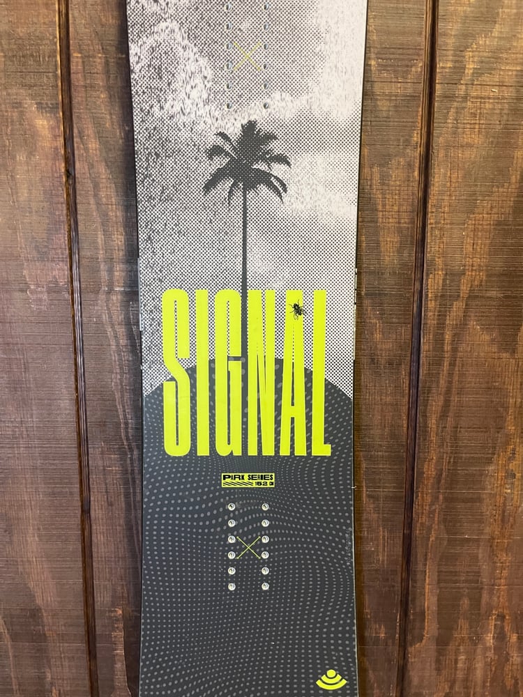 2024 Signal Park Series Snowboard - USED