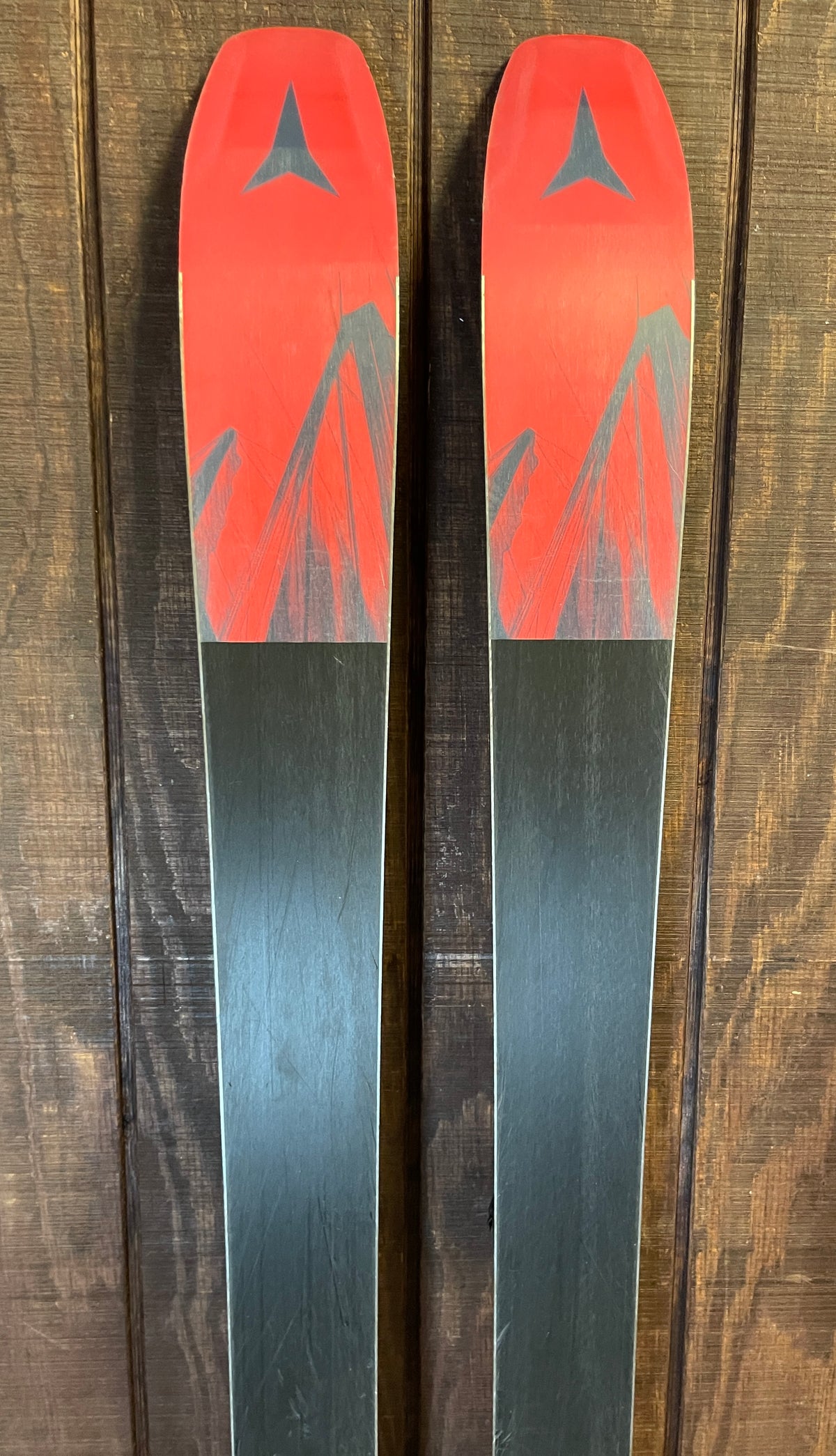 Atomic Maverick 95 Ti Skis w/ Bindings - USED