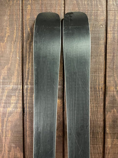 Used Armada ARV 84 Free style all mountain skis