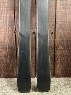 Used Armada ARV 84 Free style all mountain skis