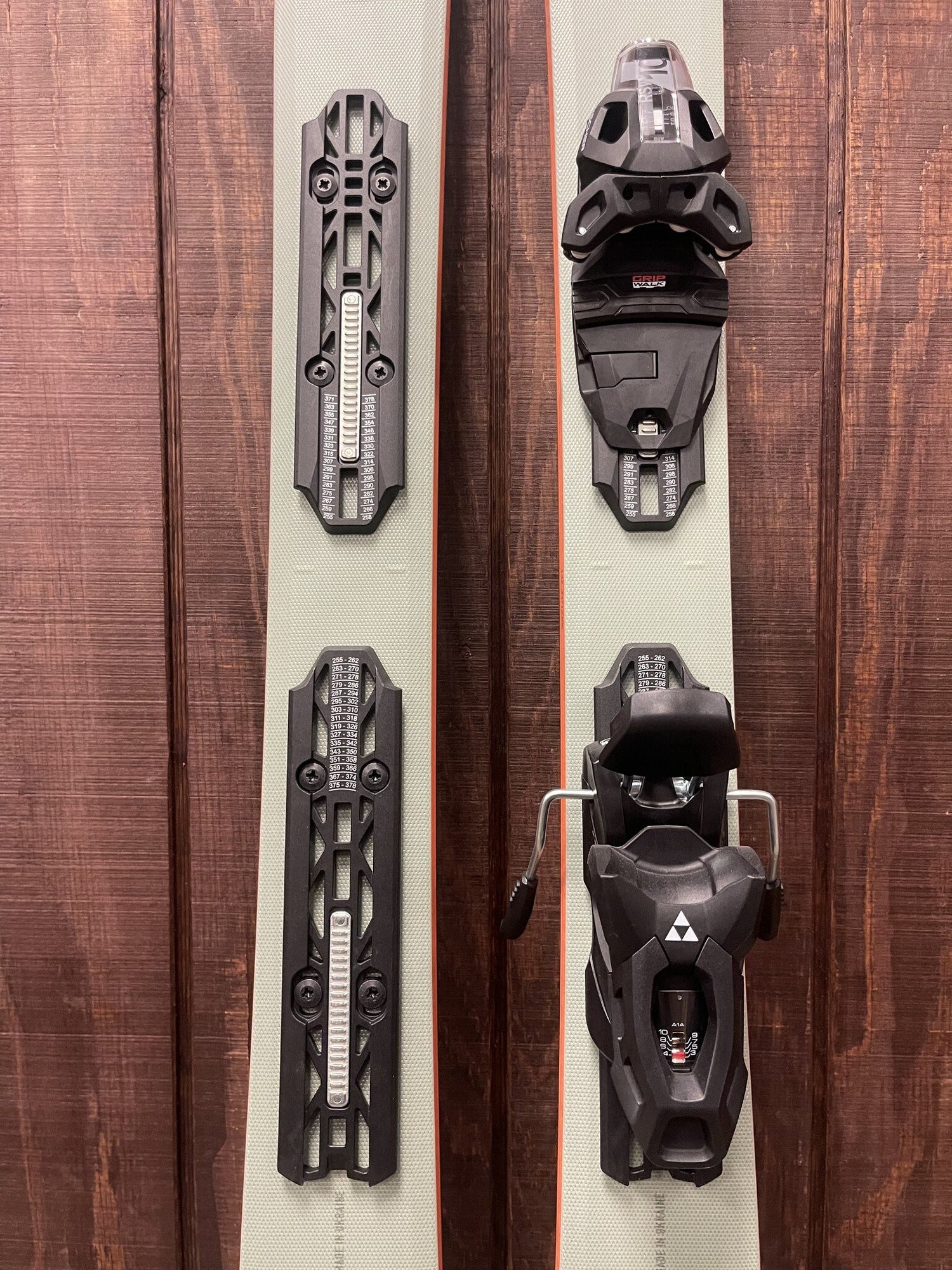 2025 Fischer Ranger XTR Skis w/ Bindings - NEW