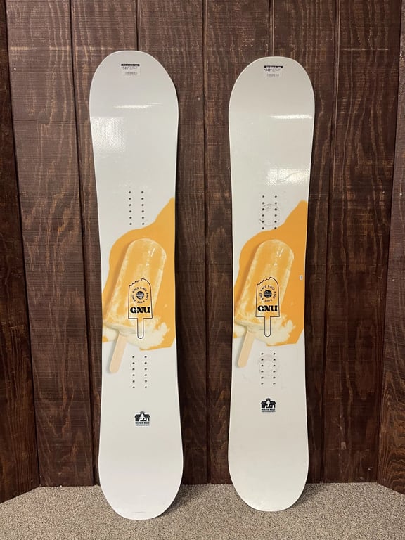 B-Nice Adult Snowboard - USED
