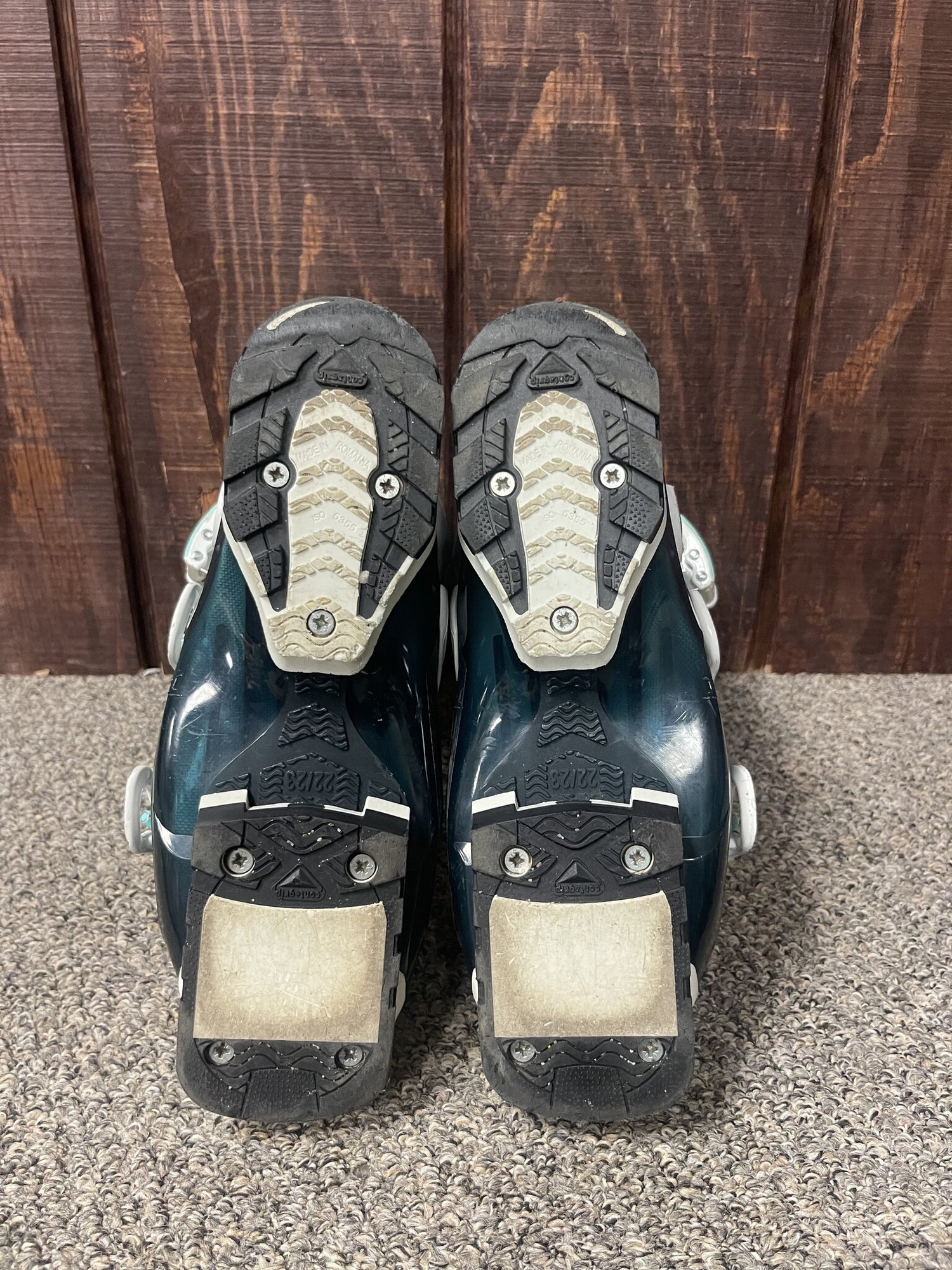 2025 Salomon Quest Access W R70 Ski Boots - USED